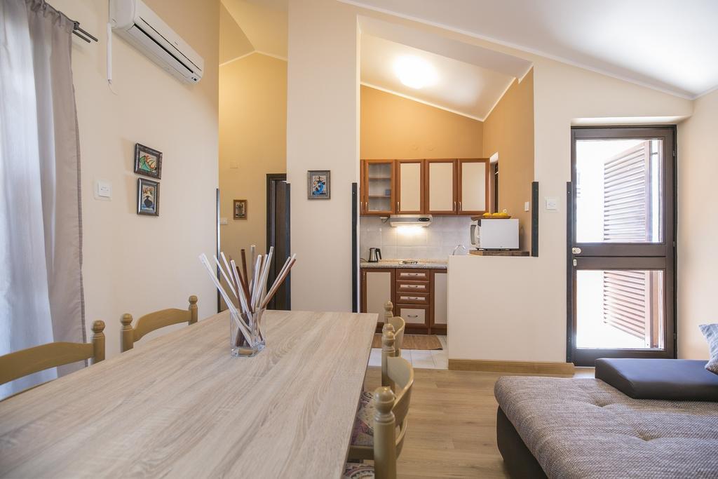 Apartment Gino Ravni Rom bilde