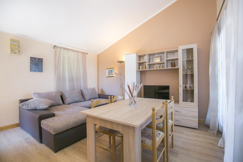 Apartment Gino Ravni Rom bilde